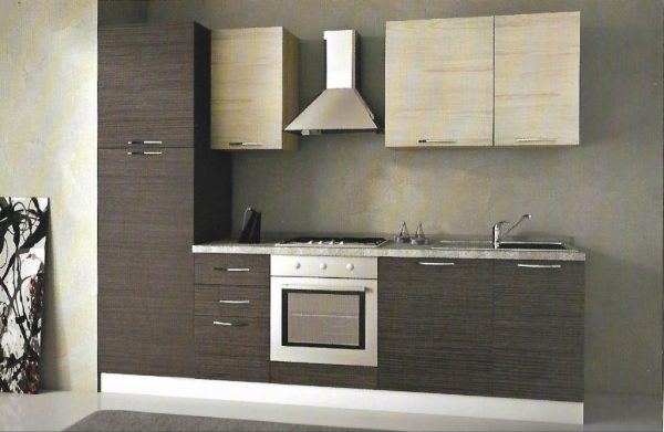 Cucina in laminato da 270 cm